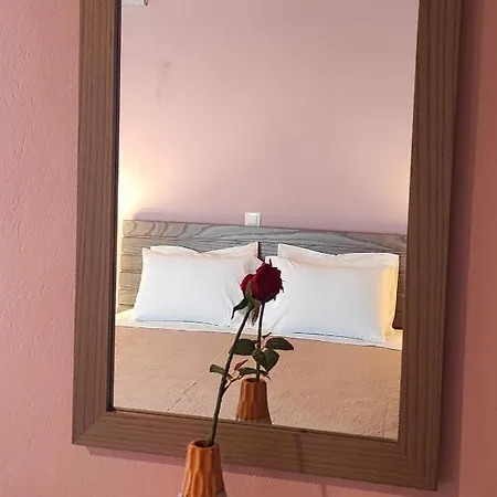 Artaki Comfy Apartment