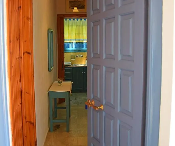 Artaki Comfy Koroni (Messinia)